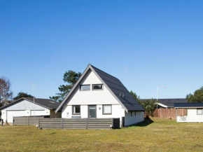 8 person holiday home in Glesborg, Fjellerup